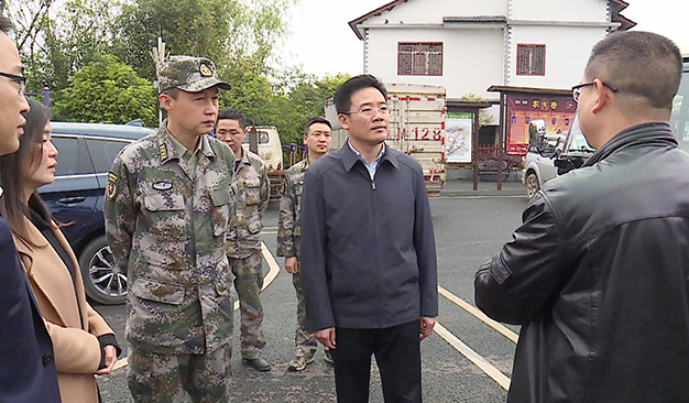 市领导到西秀区、普定县调研“兵支书”工作2.jpeg