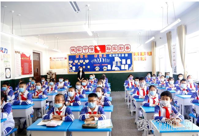 实验学校2.jpg