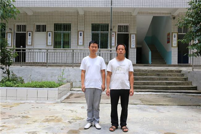 刘作鑫（左）和杨小王老师.jpg